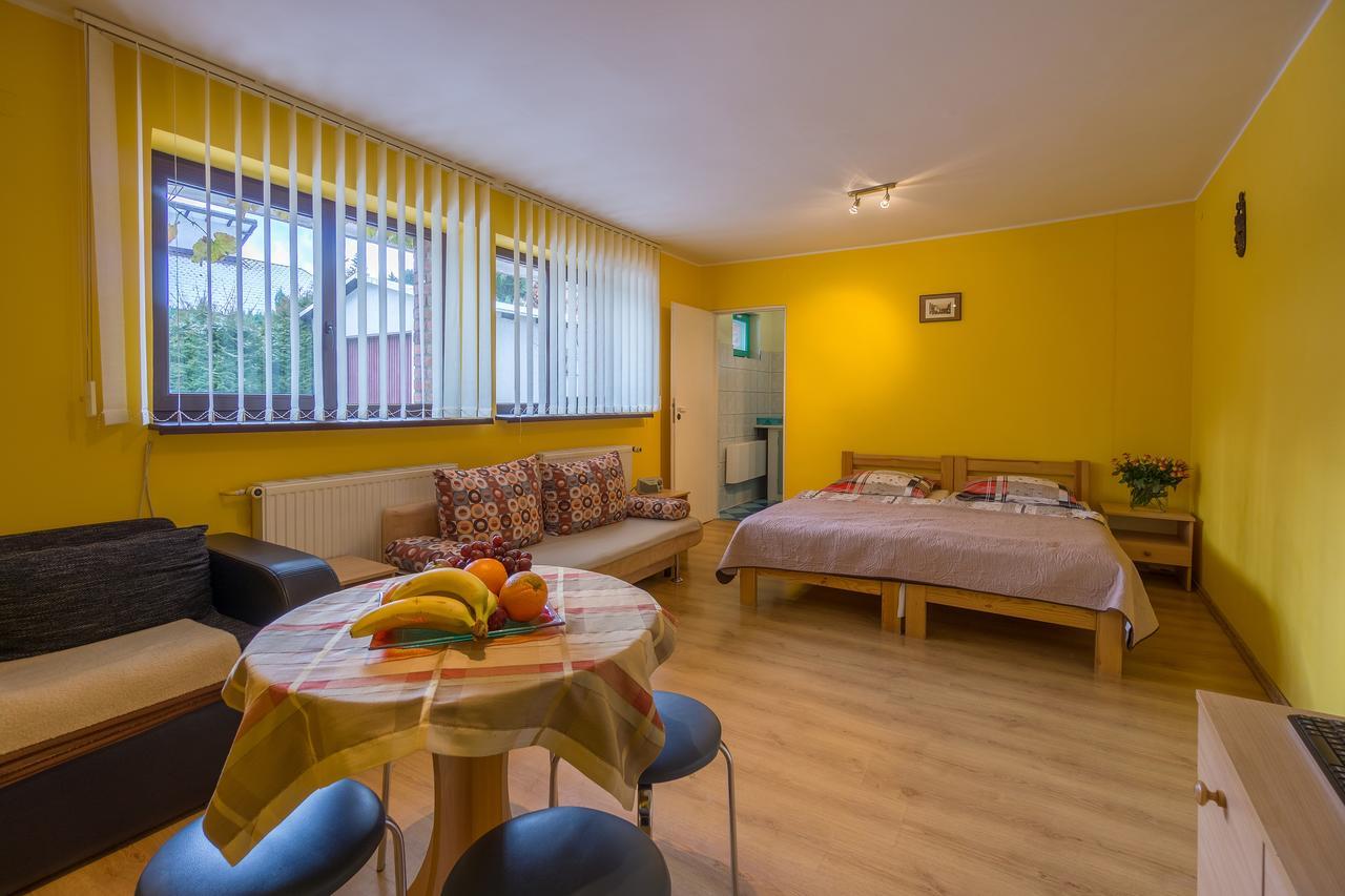 Relaks Bed & Breakfast Szklarska Poreba Bilik gambar